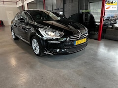 Citroën DS5 - 2.0 Hybrid4 Business Executive / 4X4 / Nap / Pano / Leder/ Cruise / Stoelverwarming / Trek