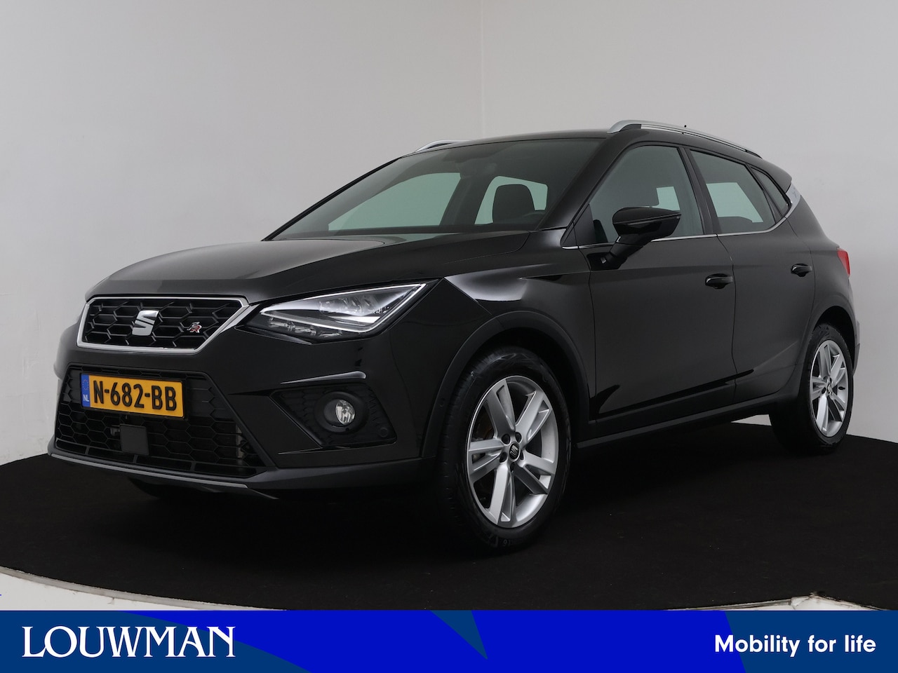 Seat Arona - 1.0 TSI Xcellence Business Intense | Apple Carplay / Android Auto | Automaat | Parkeersens - AutoWereld.nl