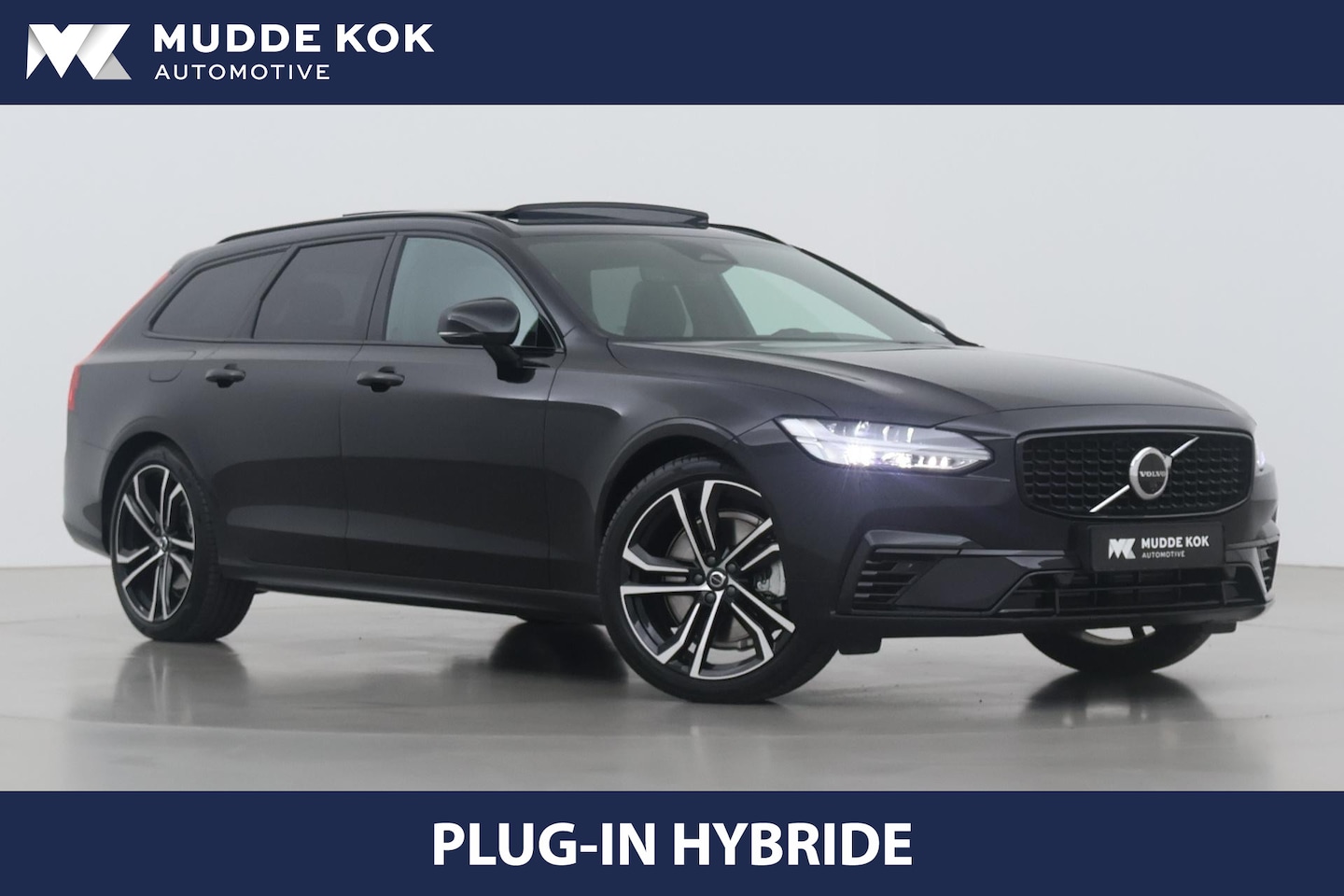 Volvo V90 - T6 Plug-in hybrid Ultra Dark | Bowers&Wilkins | Luchtvering Achter | Head-Up | ACC | Panor - AutoWereld.nl
