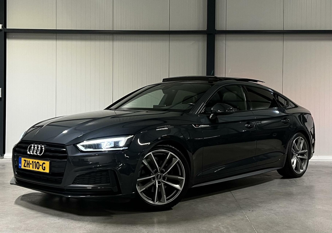 Audi A5 Sportback - 40 TFSI 3X S-line Pano Virtual Sfeer Black - AutoWereld.nl