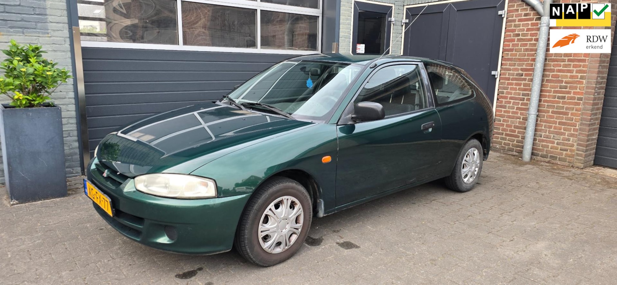 Mitsubishi Colt - 1.3 GLXi| 1 jaar APK | NAP - AutoWereld.nl