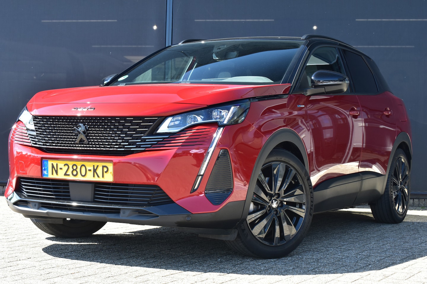 Peugeot 3008 - 1.6 HYbrid 225 GT Automaat | Leder | Afn. Trekhaak | Stoelverwarming | Adaptive Cruise | A - AutoWereld.nl