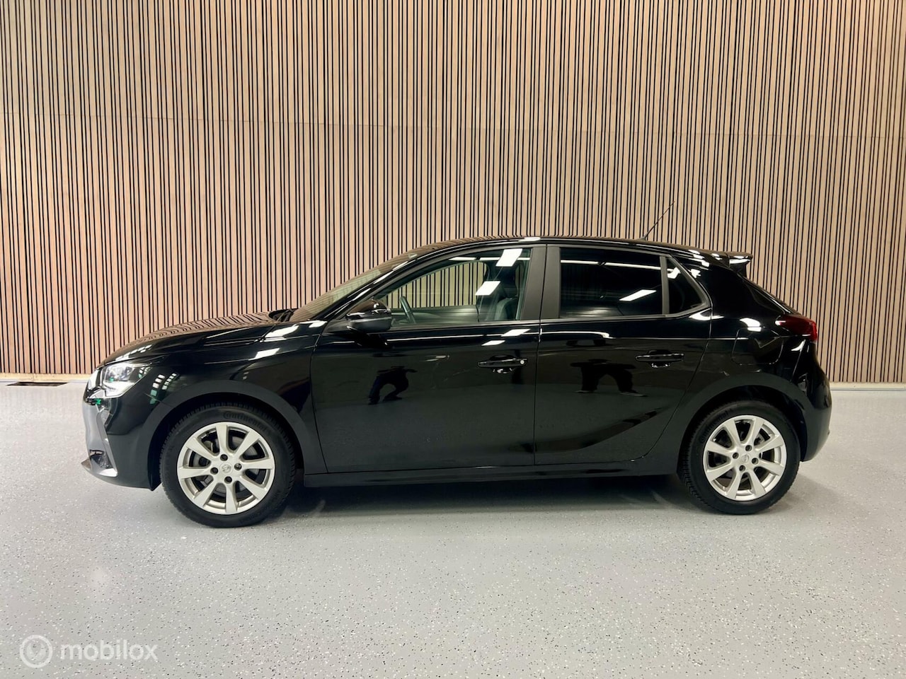 Opel Corsa - 1.2 Elegance 1.2 Elegance - AutoWereld.nl