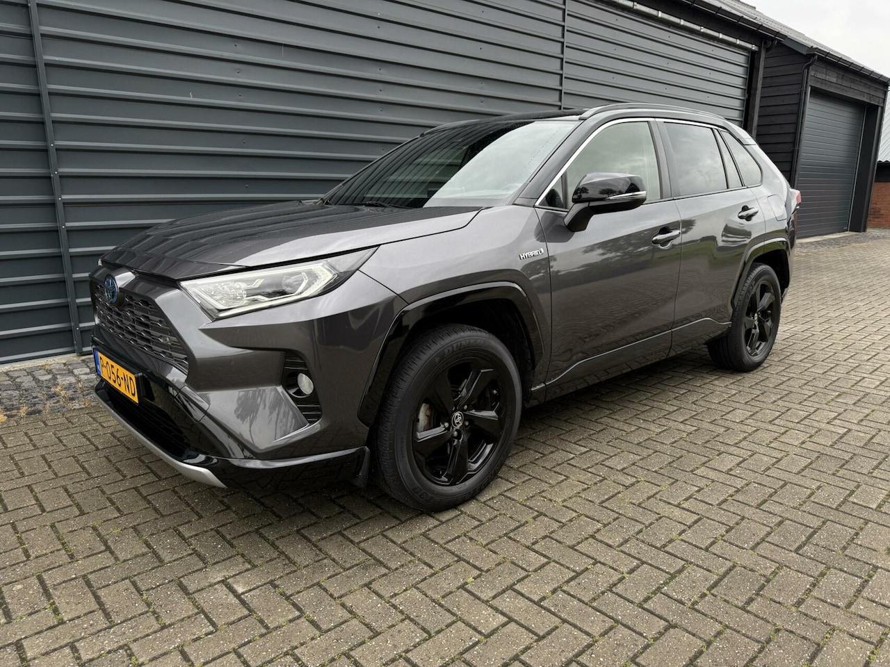 Toyota RAV4 - 2.5 Hybrid Bi-Tone Camera Navi Apple Led Stoelverwarming - AutoWereld.nl