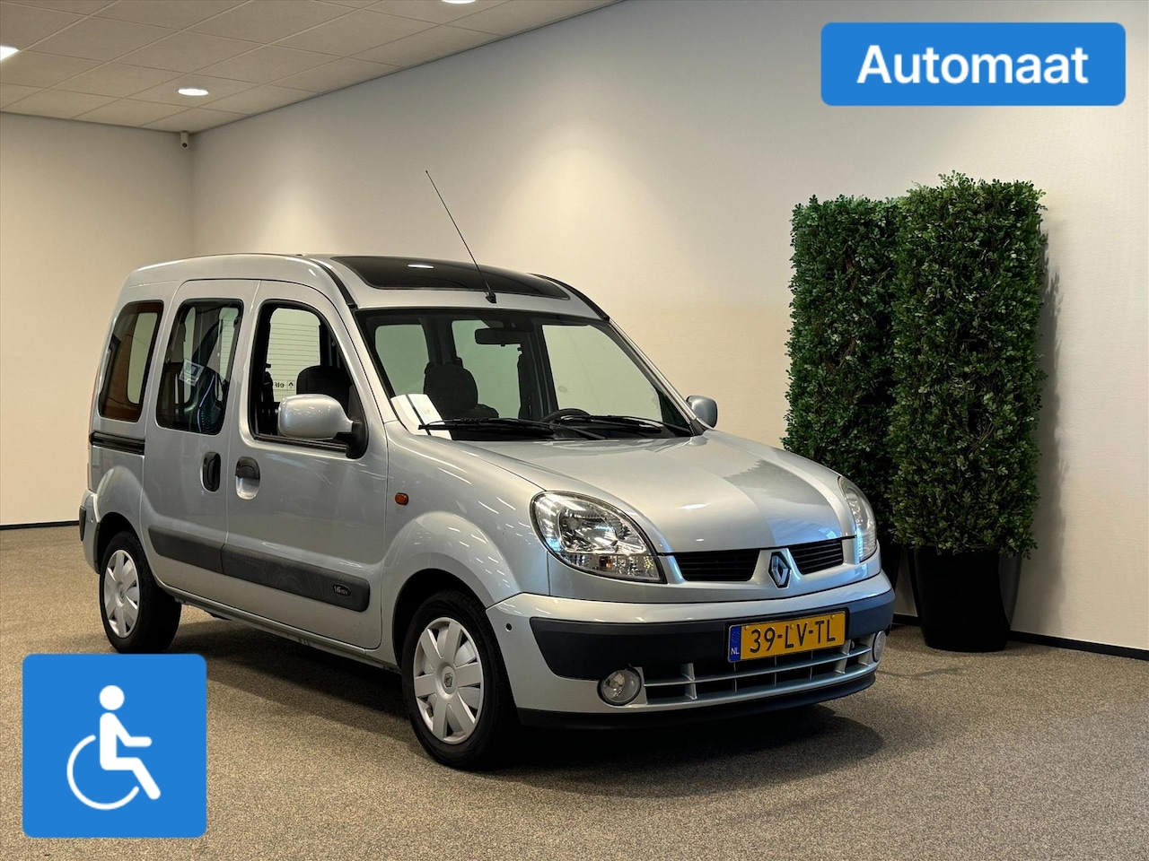 Renault Kangoo - Rolstoelauto Automaat - AutoWereld.nl