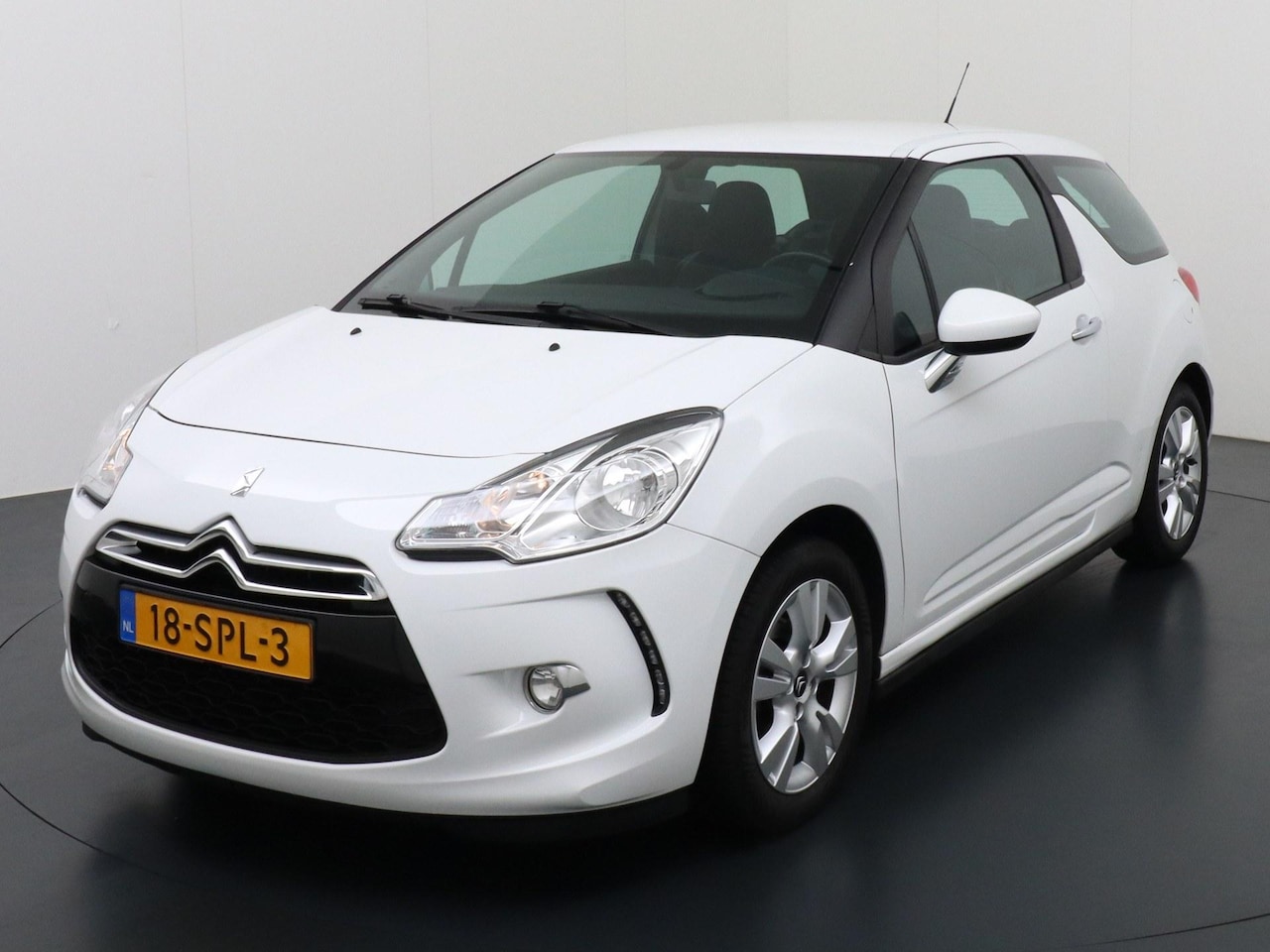 Citroën DS3 - 1.4 Chic 1.4 Chic - AutoWereld.nl