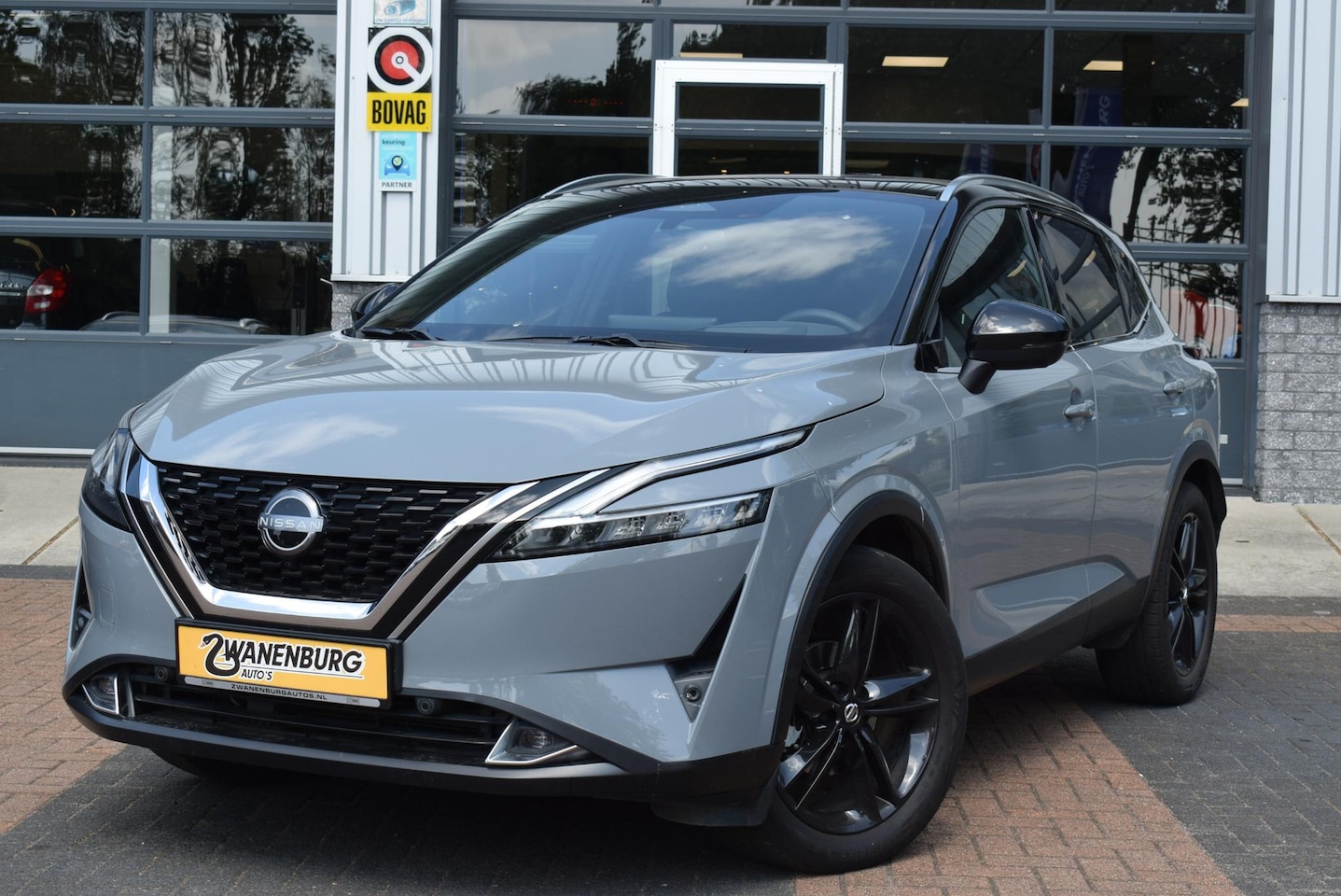 Nissan Qashqai - 1.3 MHEV Xtronic Tekna Navi Panodak Airco Km 32.800!! - AutoWereld.nl