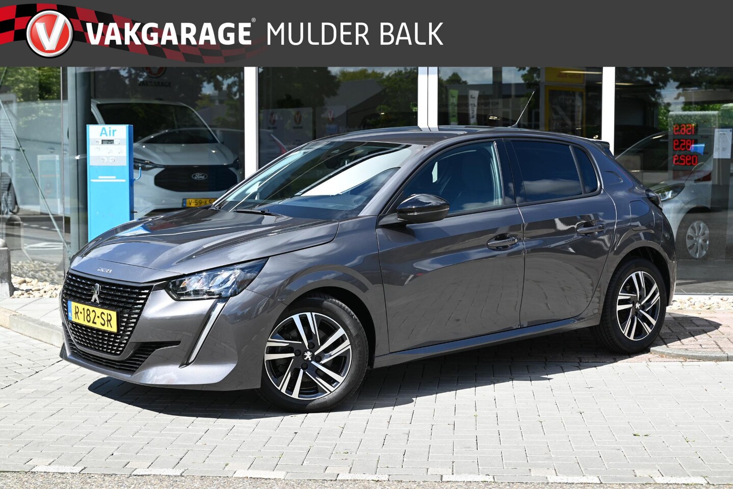 Peugeot 208 - 1.2 PureTech Allure Pack 100pk navi camera clima - AutoWereld.nl