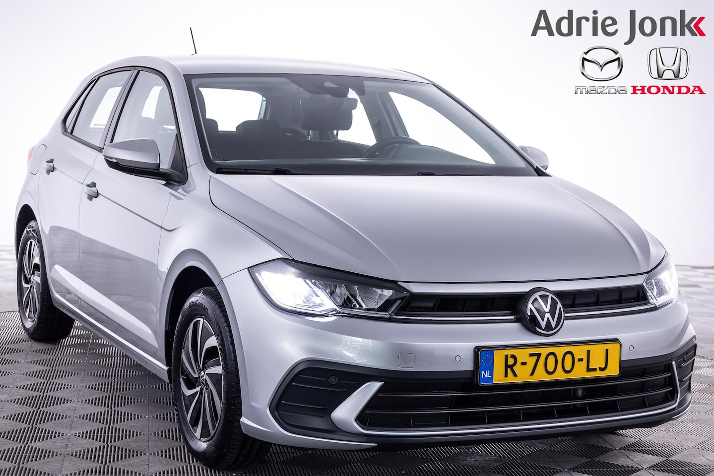 Volkswagen Polo - 1.0 TSI Life | AIRCO | APPLE CARPLAY | ADAPTIEF CRUISE CONTROL | ACHTERUITRIJCAMERA | PARK - AutoWereld.nl