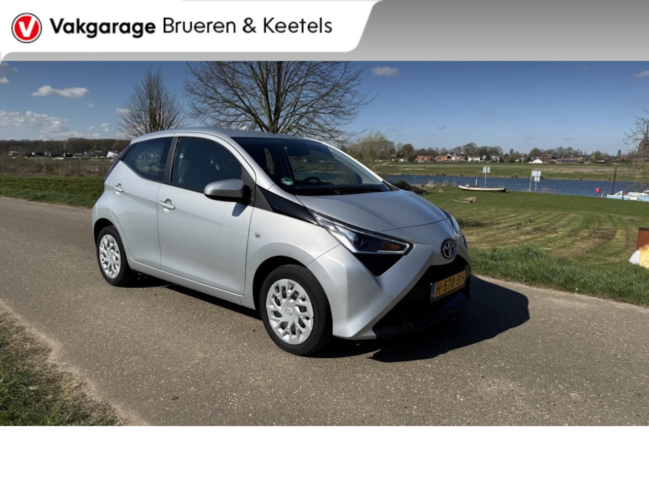 Toyota Aygo - 1.0 VVT-i x-play Automaat - AutoWereld.nl