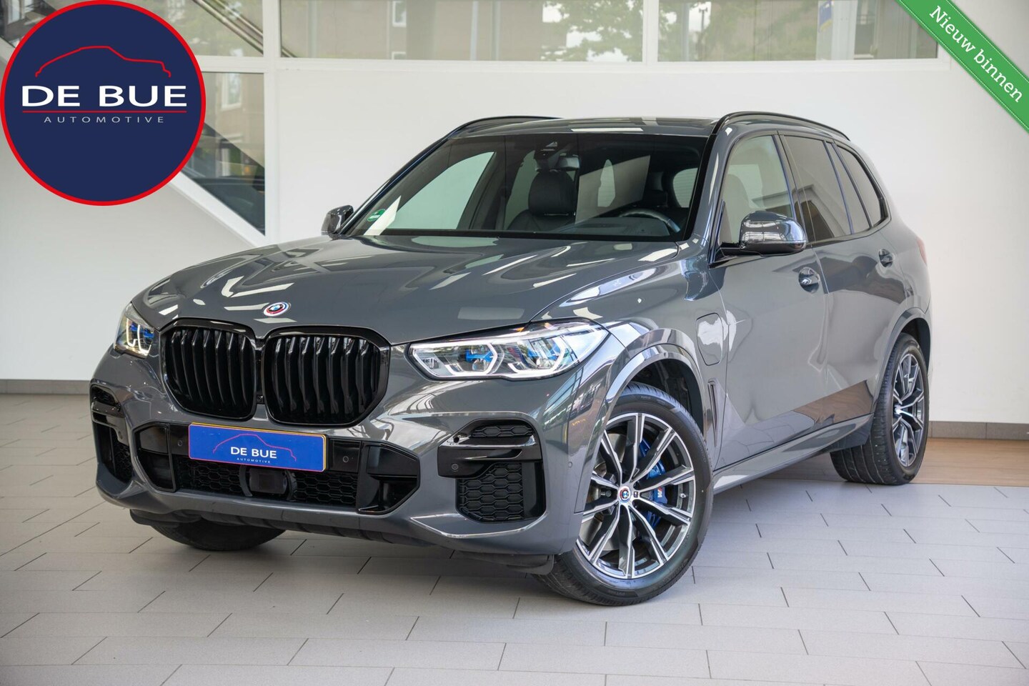 BMW X5 - xDrive45e High Executive 6 Cil. BTW 1 eig. M-Sport Competition 50 years Pano HUD Trekhaak - AutoWereld.nl