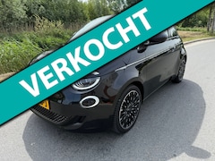 Fiat 500 C - La Prima 42 kWh CABRIOLET AUTOMAAT/DUURSTE UITVOERING/LEDER/NAVIGATIE/CAMERA/KEYLESS/LED/Z