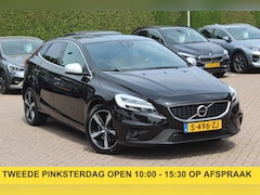 Volvo V40 - 1.5 T2 Inscription R-Design / Panoramadak / Camera / Leder / Keyless / 17'' / Navigatie /