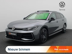 Volkswagen Passat Variant - 1.5 eHybrid R-Line Edition 272PK DSG Matrix led, trekhaak, adaptive cruise, side assist, s