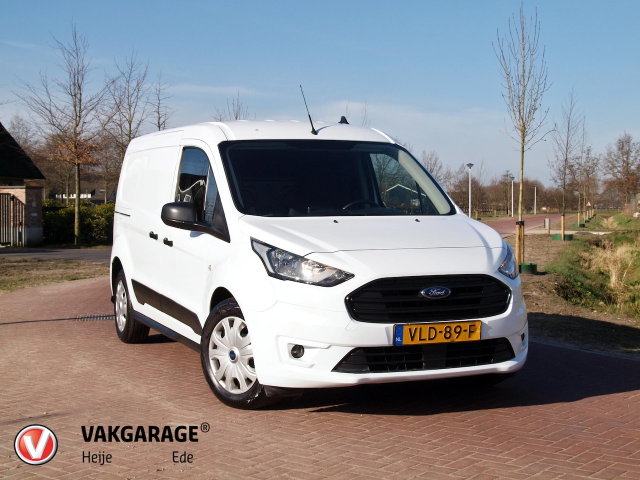 Ford Transit Connect - 1.5 EcoBlue L2 Trend | Camera | Apple Carplay | Cruise Control | Trekhaak | - AutoWereld.nl