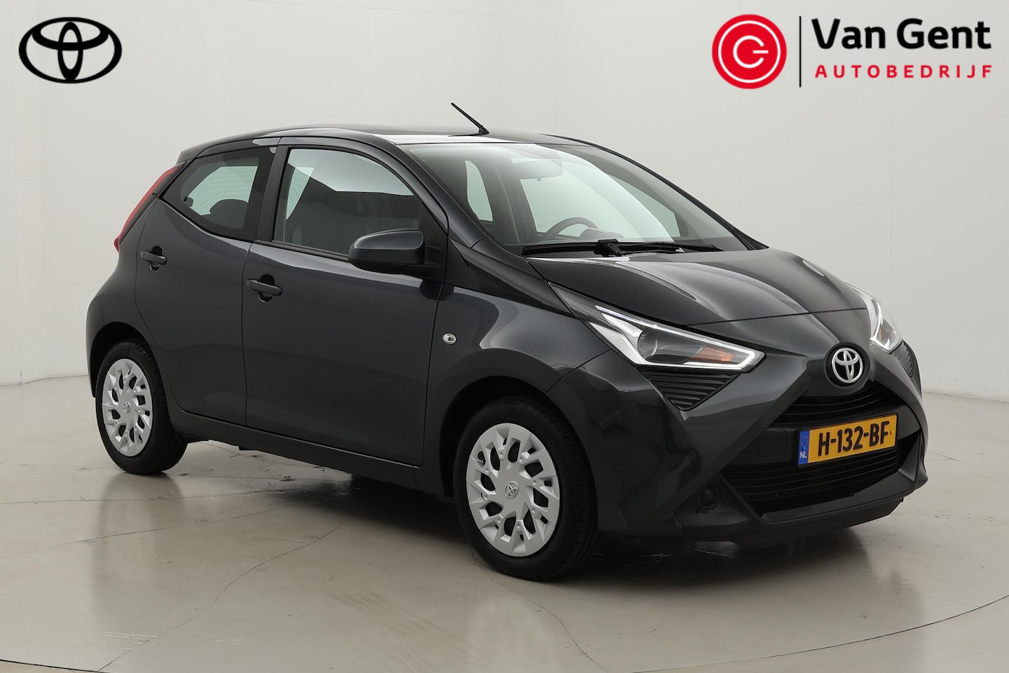 Toyota Aygo - 1.0 VVT-i x-play | Apple Carplay / Android Auto | Airco | Camera | Bluetooth - AutoWereld.nl