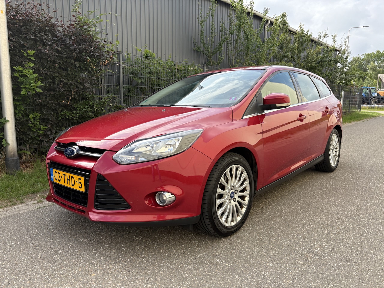 Ford Focus Wagon - 1.6 EcoBoost Titanium / NAVI / AIRCO / CRUISE - AutoWereld.nl