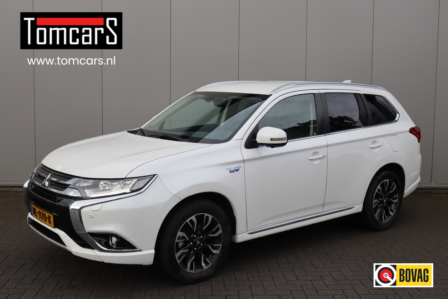 Mitsubishi Outlander - 2.0 PHEV Instyle Leder/Trekhaak/Camera/Stoelverwarming - AutoWereld.nl
