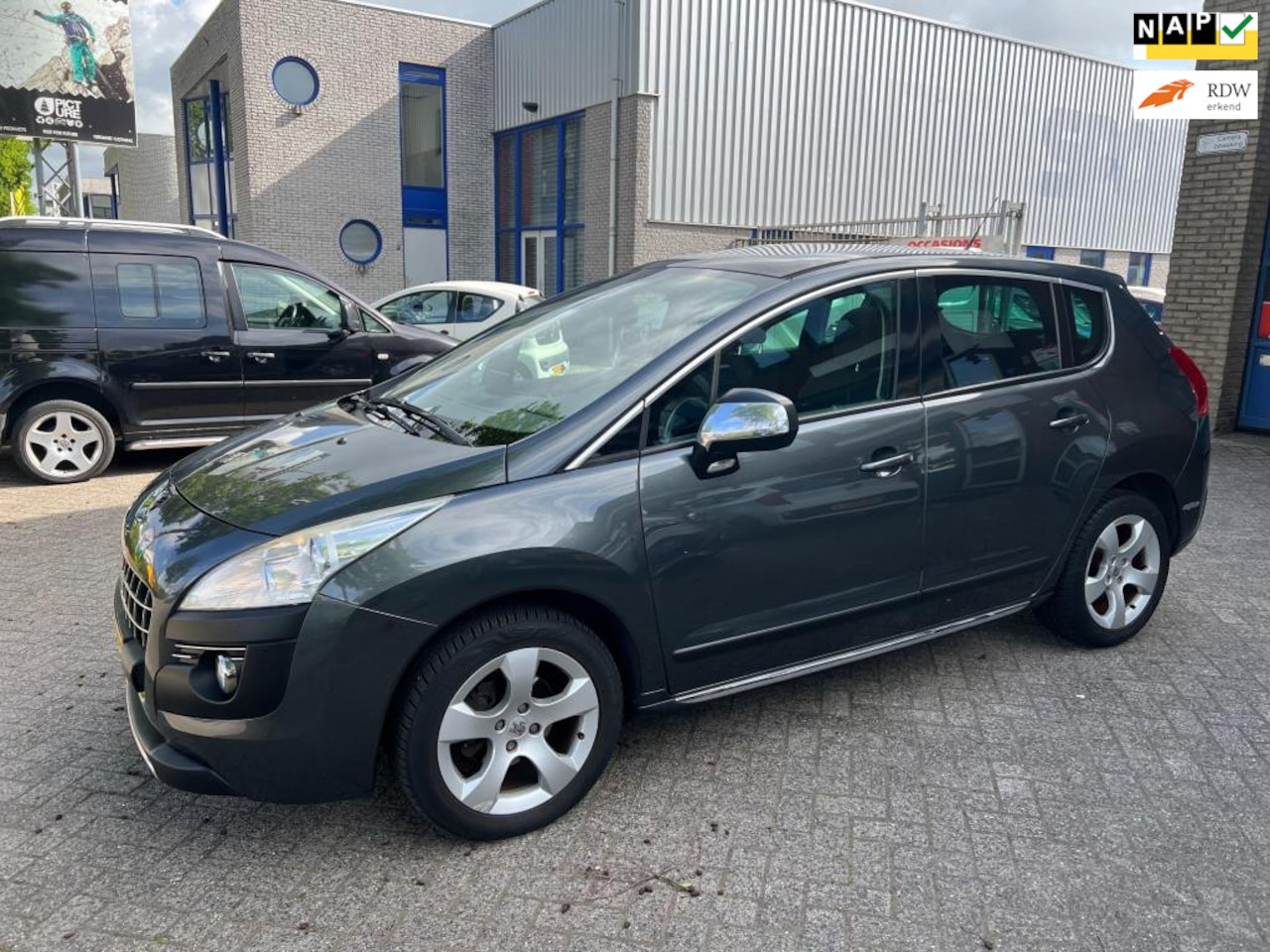Peugeot 3008 - 1.6 VTi Style Nap, Aflever beurt, Panorama dak, Navigatie - AutoWereld.nl