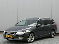 Volvo V70 - 2.0 T4 AUT Inscription Edition Schuifdak / Trekhaak / Stoelverwarming & verkoeling