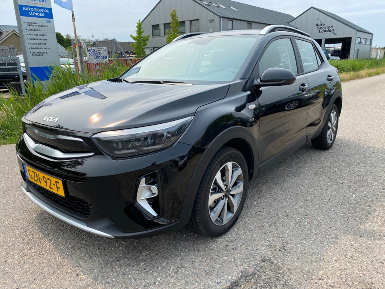 Kia Stonic - 1.0 T-GDi MHEV DynamicLine 1.0 T-GDi MHEV DynamicLine - AutoWereld.nl