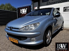 Peugeot 206 - 1.4-16V Gentry met nieuwe APK