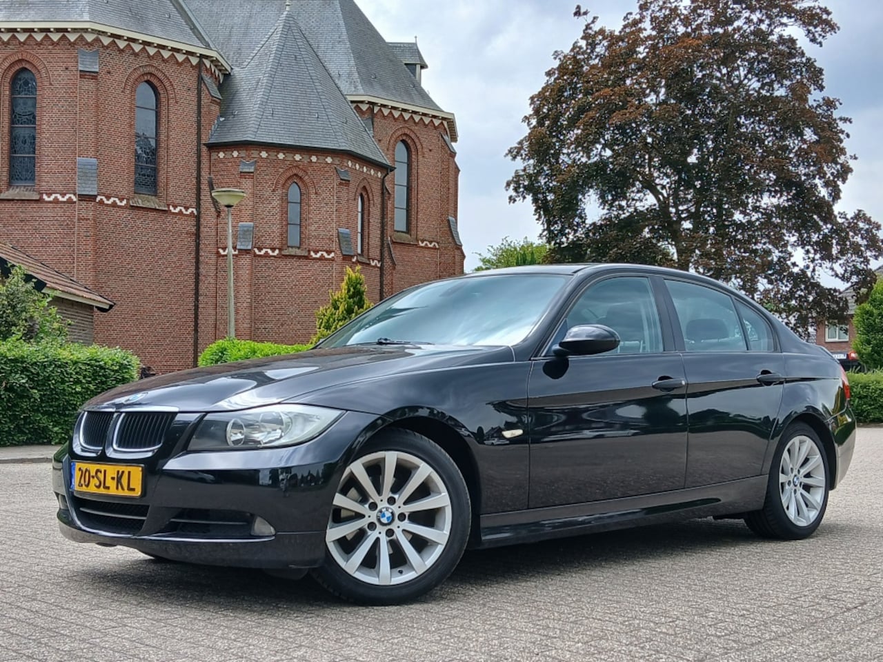 BMW 3-serie - 320i High Executive 320i High Executive - AutoWereld.nl
