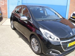 Peugeot 208 - 1.2 Blue Lease Executive