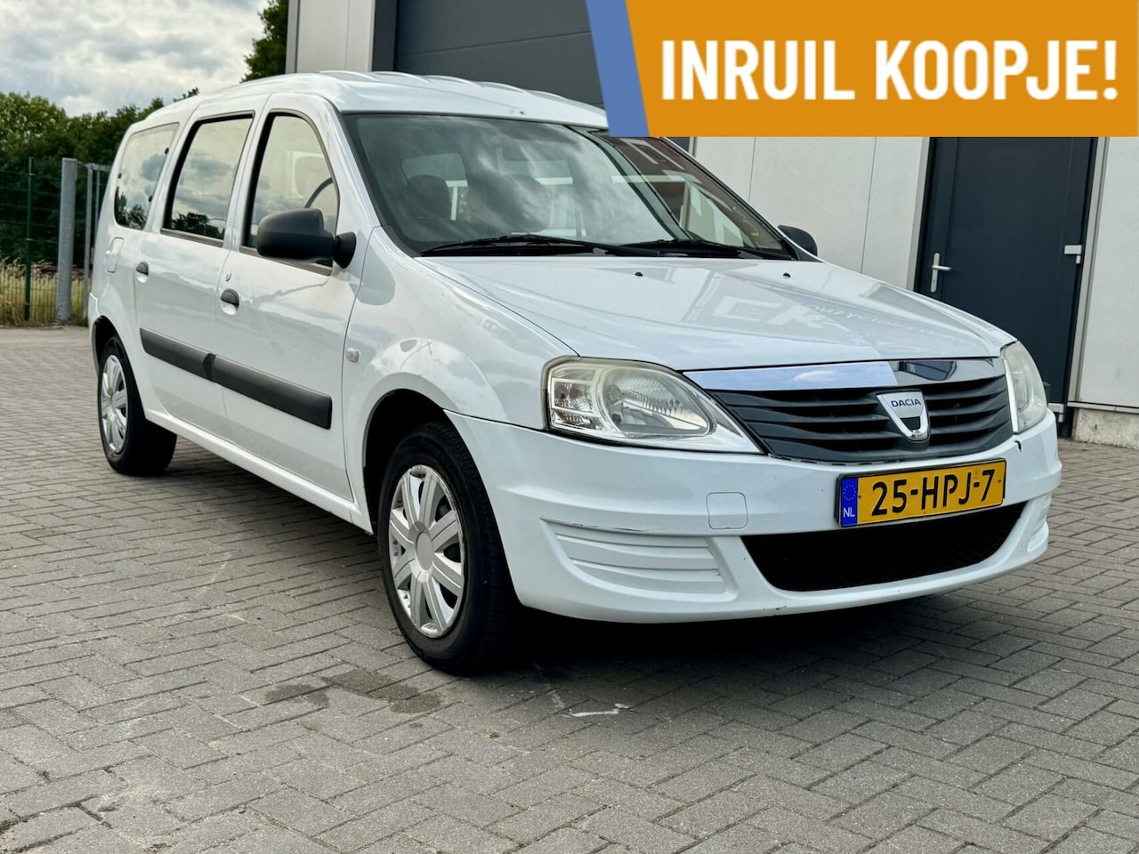Dacia Logan MCV - 1.6 Ambiance 7pers. (inruilkoopje APK 2026) - AutoWereld.nl