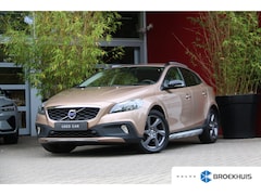 Volvo V40 Cross Country - 1.6 D2 Momentum | Trekhaak | Camera | City Safety | Cruise Control