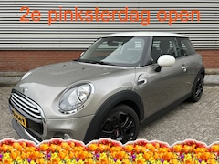 MINI Cooper - 1.5 Salt | Automaat | Parkeersensoren | JCW Velgen |