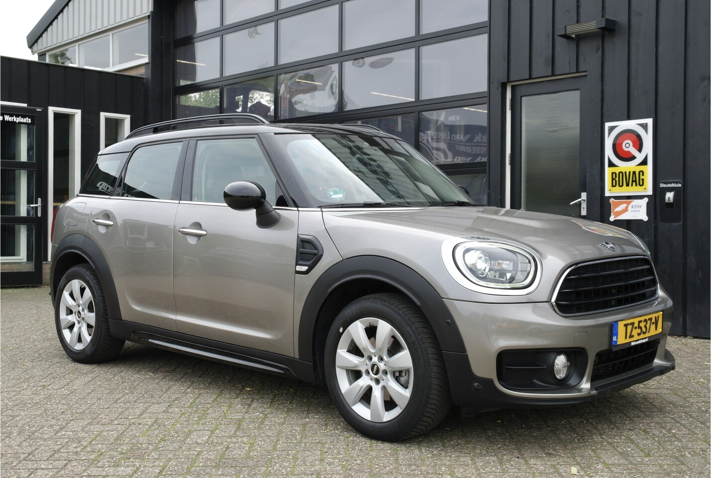 MINI Countryman - 1.5 Cooper Dutch Made Edition | NL-Auto | Carplay | Harman&Kordon | Cruise | Pano - AutoWereld.nl
