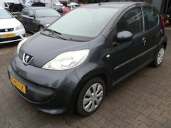 Peugeot 107 - 1.0-12V XR
