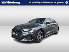 Audi A3 Sportback - 40 TFSI e Edition / 18'' Licht metaal/ Navigatie / Panorama dak / Adaptieve cruise control