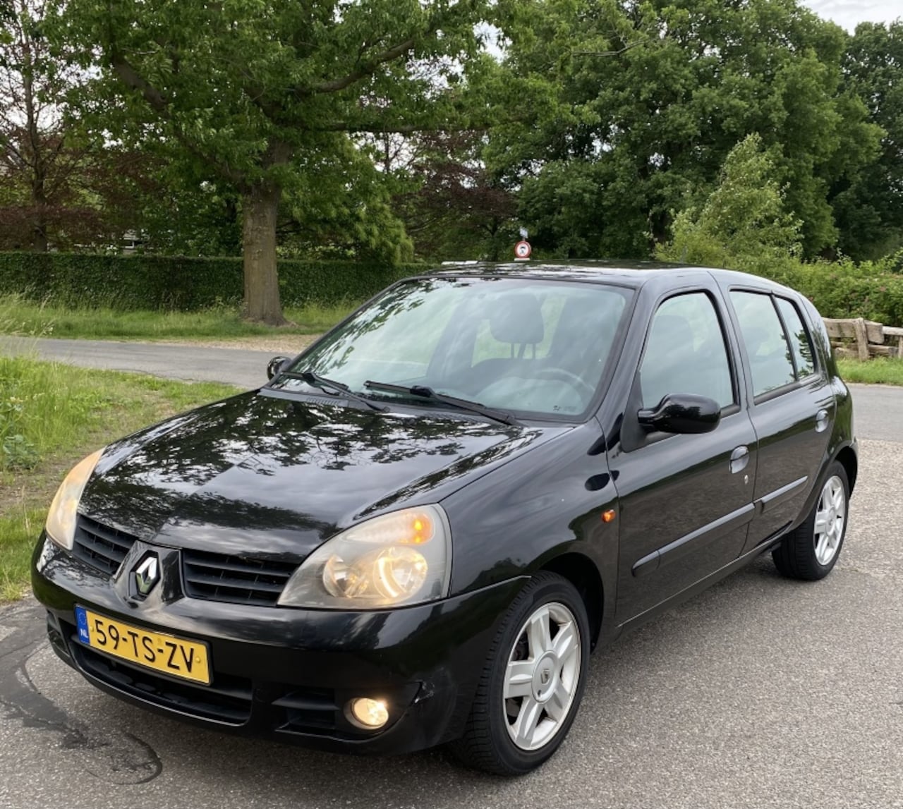 Renault Clio - 1.2-16V Campus 1.2-16V Campus - AutoWereld.nl