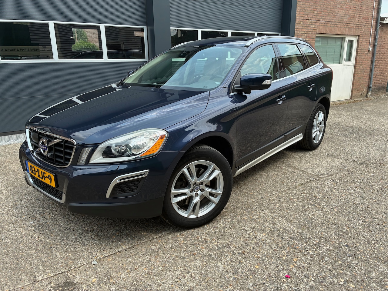 Volvo XC60 - 2.0 D4 FWD Summum - AutoWereld.nl