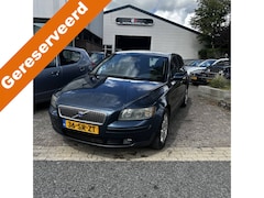 Volvo V50 - 1.8 Edition I V50 LPG, motor rookt, prijs is zo mee