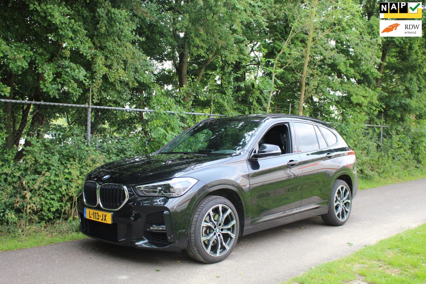 BMW X1 - SDrive20i Business Edition Plus *BTW *MPack *Pano - AutoWereld.nl