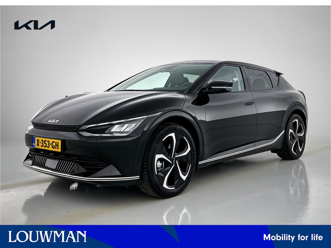 Kia EV6 - Plus Advanced 77.4 kWh | Panoramadak | Parkeersensoren | LM velgen | Stoel en stuurwiel ve - AutoWereld.nl