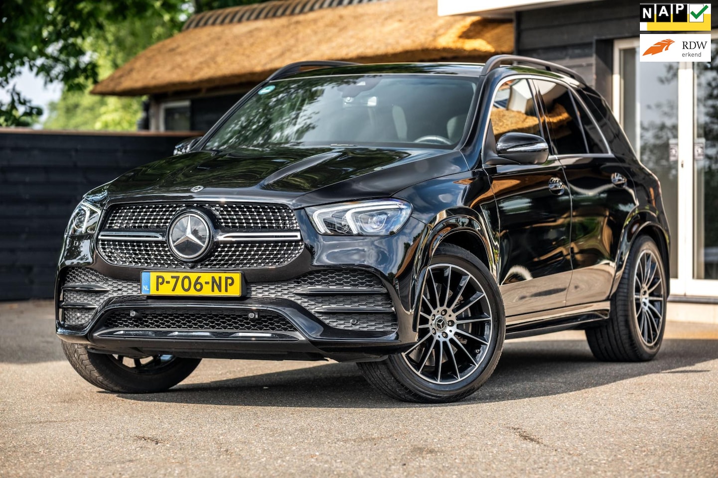 Mercedes-Benz GLE-Klasse - 350 e 4MATIC Premium AMG-Styling I Panoramadak I Trekhaak I Comfortstoelen I Memory I Led - AutoWereld.nl