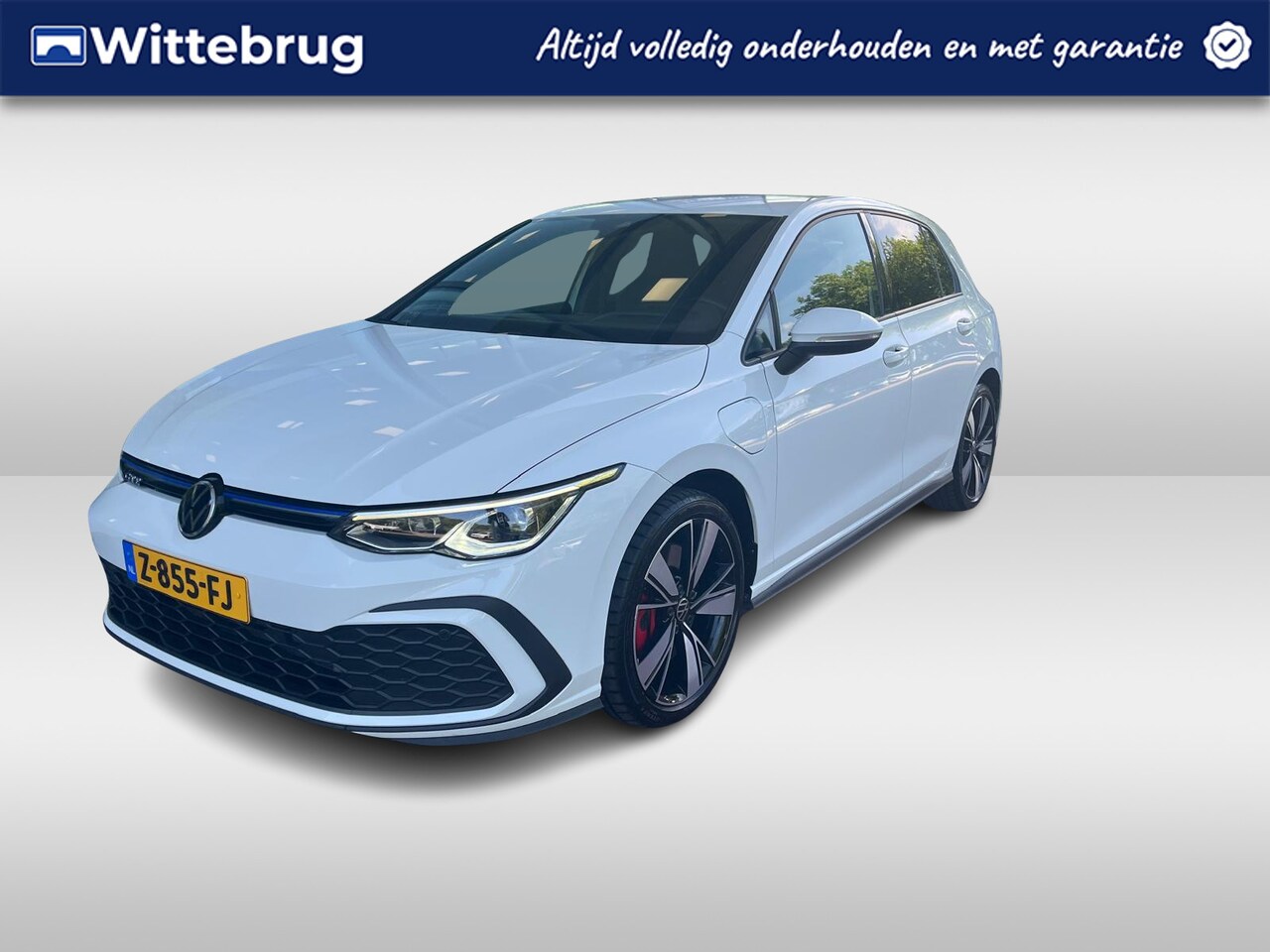 Volkswagen Golf - 1.4 eHybrid GTE / AUTOMAAT/ 245 PK/ PARK. SENSOREN/ STOEL EN STUUR VERWARM./ ADAPT. CRUISE - AutoWereld.nl