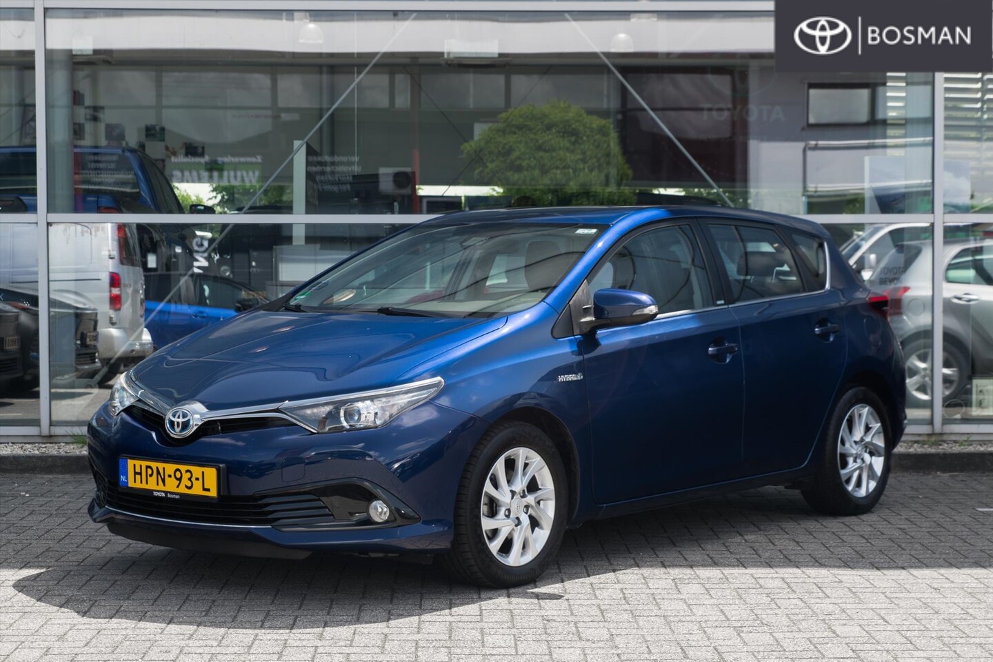 Toyota Auris - 1.8 Hybrid 136pk CVT Business Plus - AutoWereld.nl