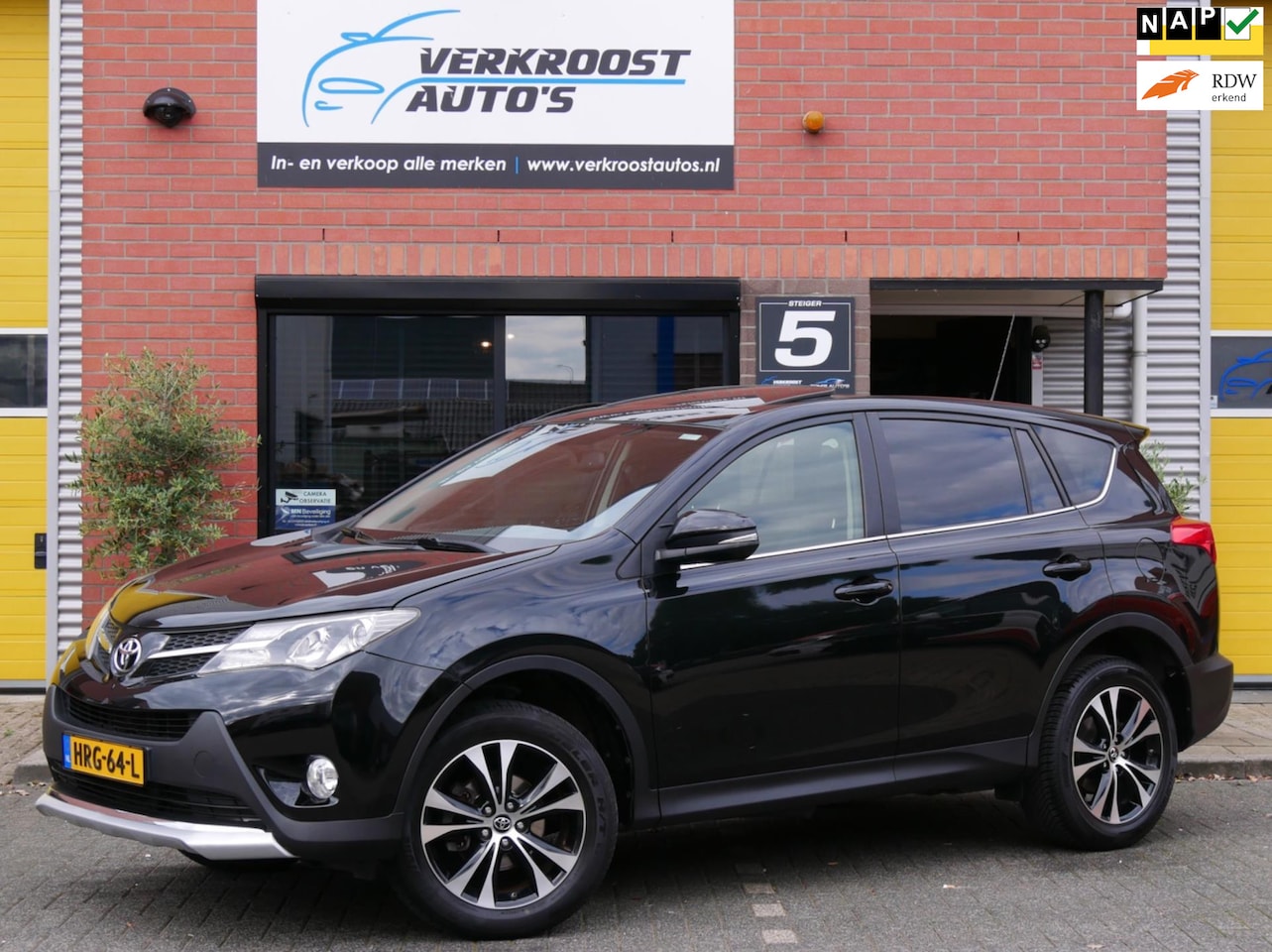 Toyota RAV4 - 2.0 Style 4WD camera, leder. stoelverwarming. - AutoWereld.nl