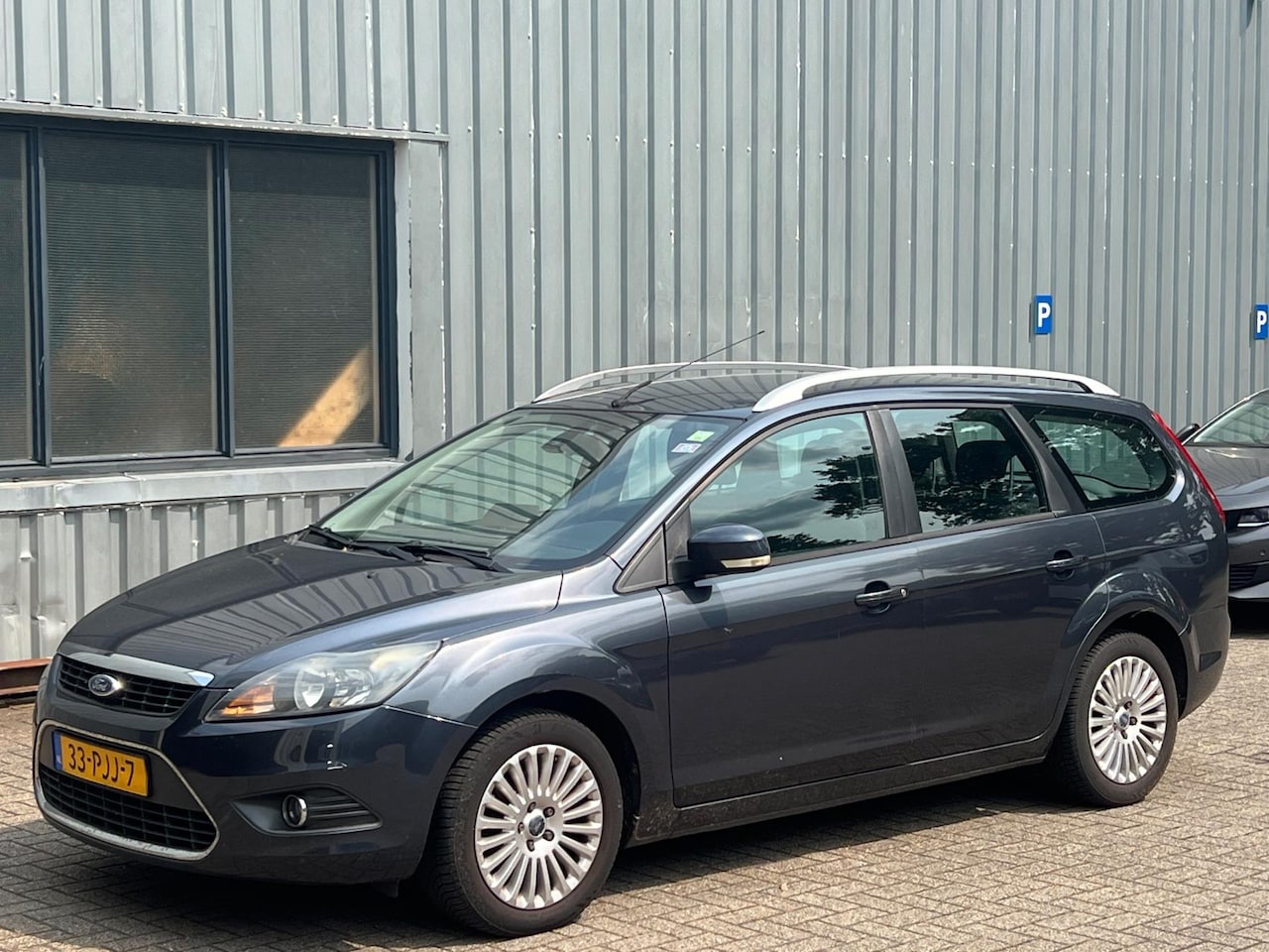 Ford Focus Wagon - 1.8 Limited / Carplay / Clima / Keyless - AutoWereld.nl