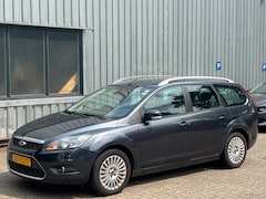Ford Focus Wagon - 1.8 Limited / Carplay / Clima / Keyless