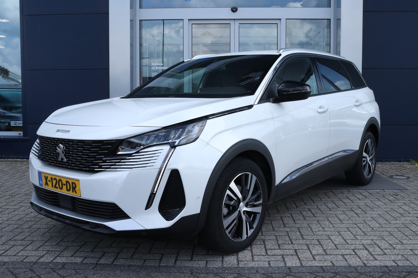 Peugeot 5008 - 1.2 Allure Pack Business | 2 stoelen op derde rij | Apple Carplay/Android Auto|telefoonint - AutoWereld.nl