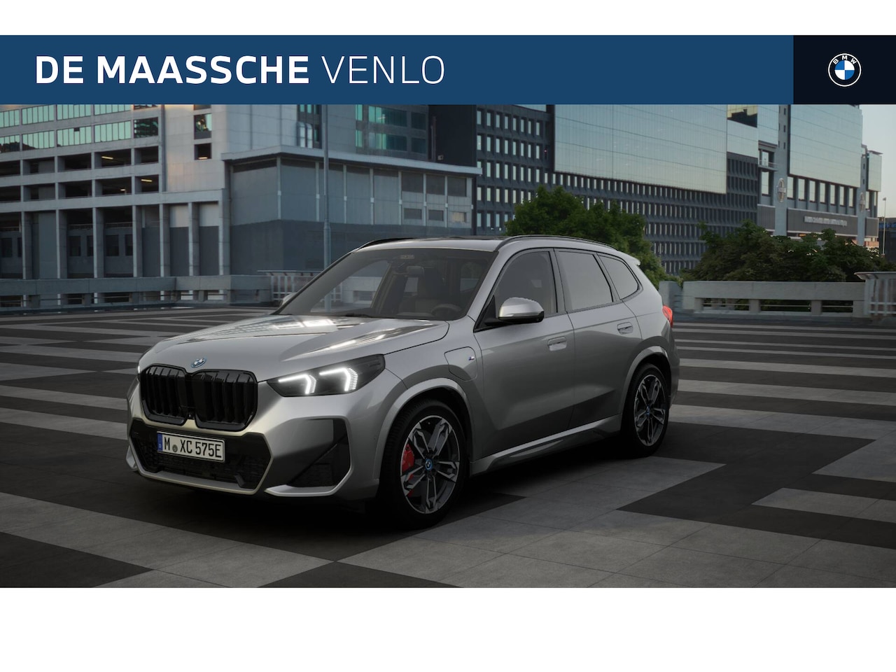 BMW X1 - xDrive25e High Executive M Sport Automaat / Panoramadak / Trekhaak / Sportstoelen / Adapti - AutoWereld.nl