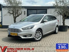 Ford Focus Wagon - 1.5 Titanium Navi LED Cruise Climate Stuur/Stoelverwarming Sensoren