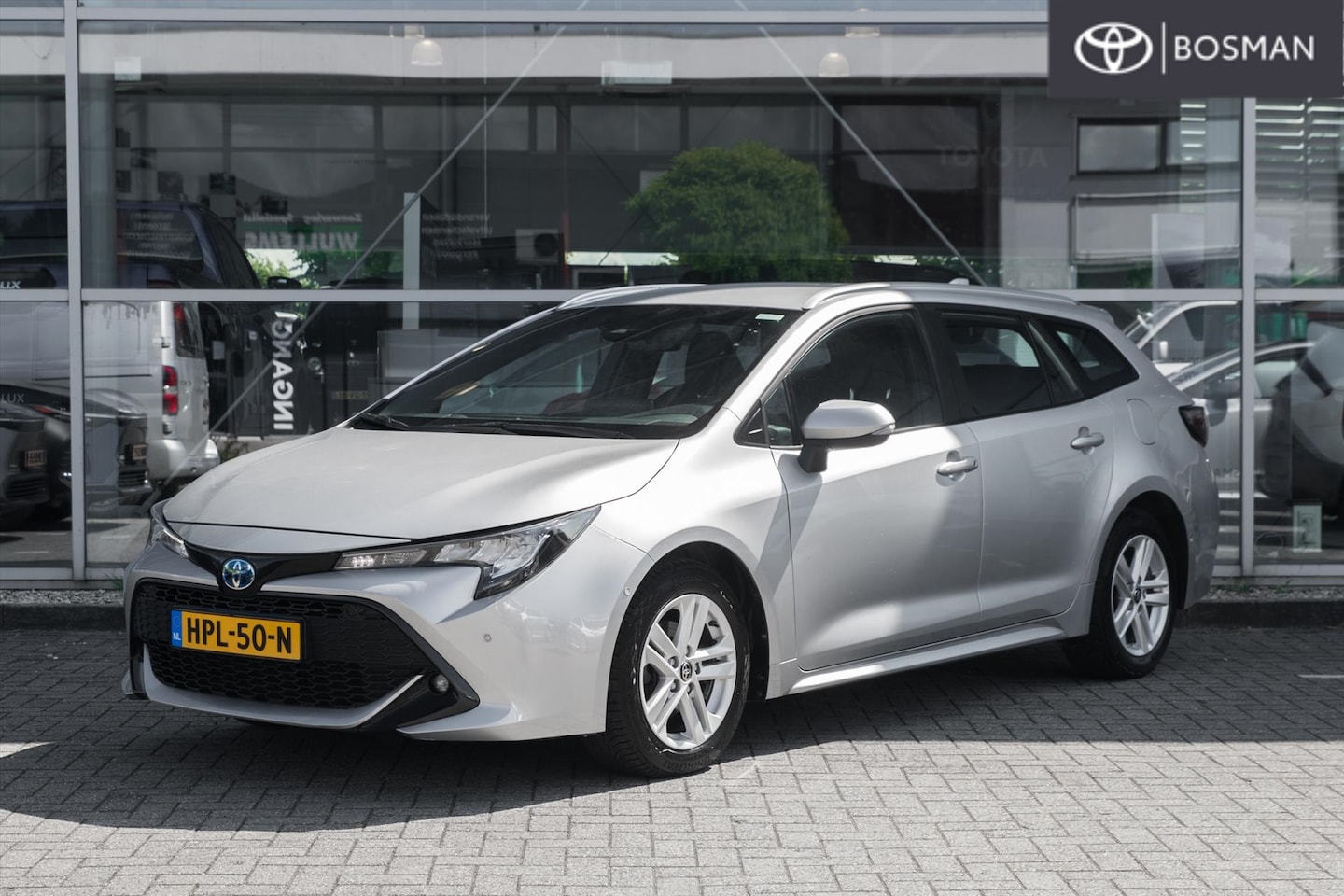 Toyota Corolla Touring Sports - 1.8 Hybrid 122pk CVT Active - AutoWereld.nl