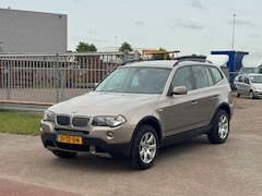 BMW X3 - 2.5si Business Line